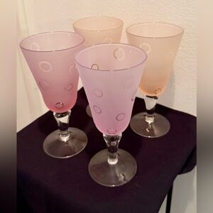 4 frosted flare rim glasses 14oz with circles.